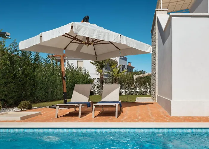 Luxury Adele With Pool In Porec Villa Tar-Vabriga